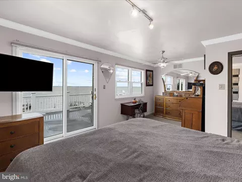 Bedroom - 9112 Chesapeake Ave, Sparrows Point, MD 21219 photo 3 of 4
