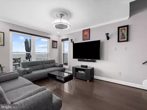 Living - 9112 Chesapeake Ave, Sparrows Point, MD 21219 photo 2 of 2