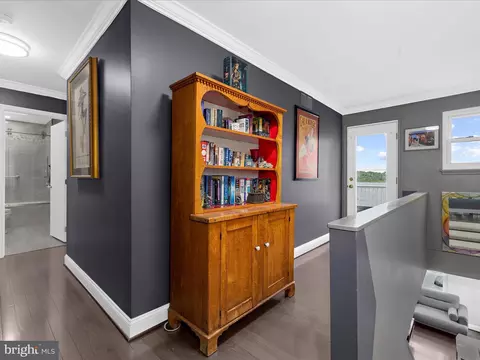 Entry Way - 9112 Chesapeake Ave, Sparrows Point, MD 21219 photo 2 of 2