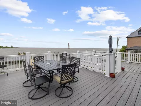 Exterior - 9112 Chesapeake Ave, Sparrows Point, MD 21219 photo 3 of 8