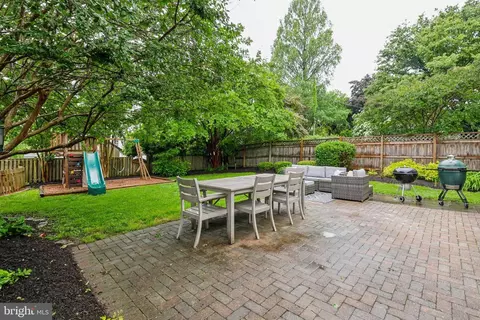 Exterior - 511 Wilton Rd, Towson, MD 21286 photo 4 of 9