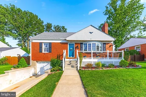 11 Thornhill Rd, Lutherville Timonium, MD 21093