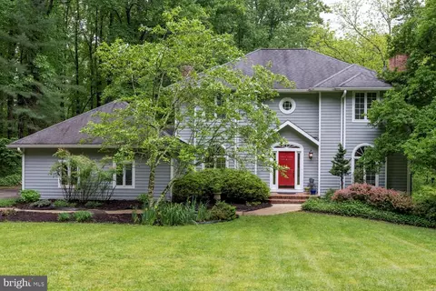 13 Cross Creek Ct, Phoenix, MD 21131