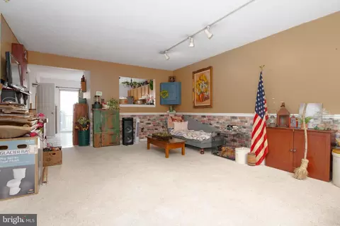 645 Nollmeyer Rd, Middle River, MD 21220 photo 6
