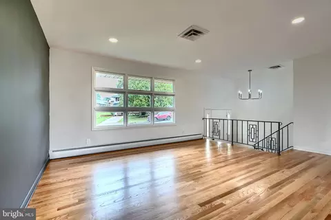 Living - 8429 Coco Rd, Rosedale, MD 21237 photo 7 of 10