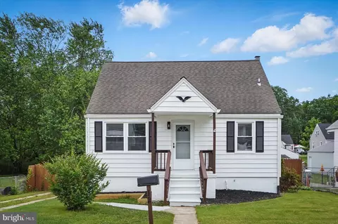 12 N Hawthorne Rd N, Middle River, MD 21220