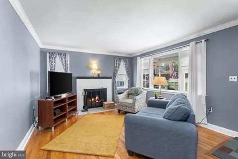 1123 Overbrook Rd, Baltimore, MD 21239 photo 2