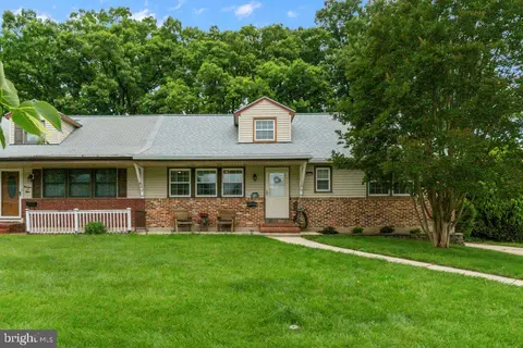 1910 Calais Ct, Windsor Mill, MD 21244