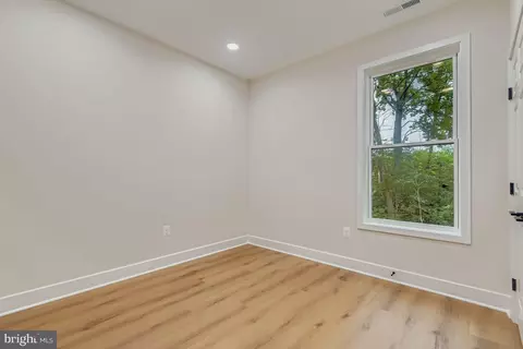Bedroom - 5111 Overdale Ave, Rosedale, MD 21237 photo 5 of 7