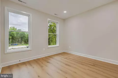 Bedroom - 5111 Overdale Ave, Rosedale, MD 21237 photo 6 of 7