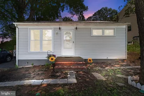 1326 Pine Grove Ave, Rosedale, MD 21237