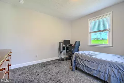 Bedroom - 5221 Trumps Mill Rd, Baltimore, MD 21206 photo 4 of 7
