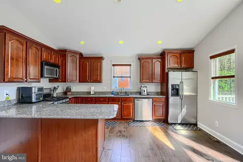 Kitchen - 5221 Trumps Mill Rd, Baltimore, MD 21206 photo 2 of 3