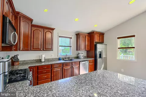 Kitchen - 5221 Trumps Mill Rd, Baltimore, MD 21206 photo 3 of 3