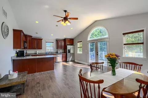 5221 Trumps Mill Rd, Baltimore, MD 21206