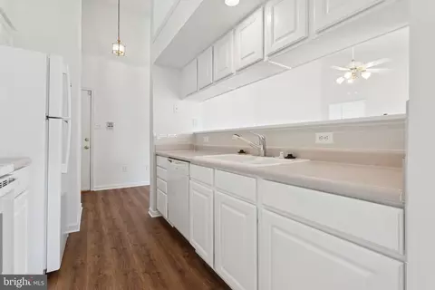 Entry Way - 7655 Gladstone #5, Windsor Mill, MD 21244 photo 3 of 5