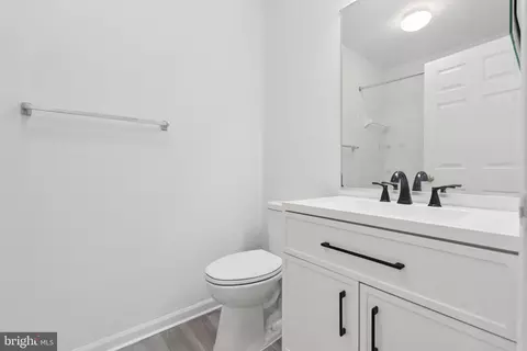 Bath - 7655 Gladstone #5, Windsor Mill, MD 21244 photo 2 of 3