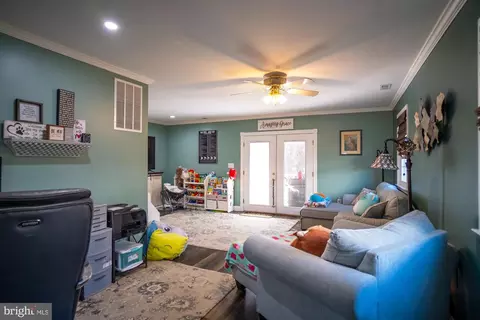 1211 Birch Ave, Halethorpe, MD 21227 photo 21