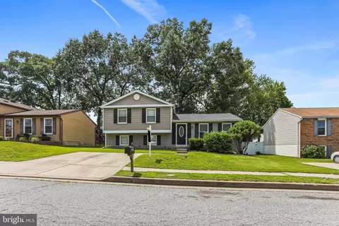 Exterior - 507 Fuselage Ave, Essex, MD 21221 photo 1 of 9
