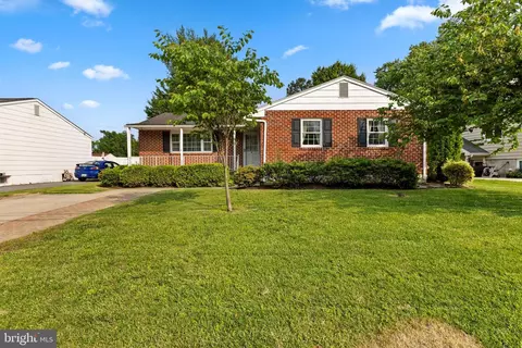 9207 Snyder Ln, Perry Hall, MD 21128