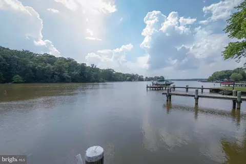 View/Area - 6835 S River Dr, Middle River, MD 21220 photo 2 of 4
