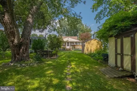Exterior - 6835 S River Dr, Middle River, MD 21220 photo 5 of 14