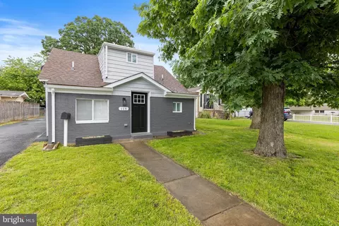 115 S Marlyn Ave, Essex, MD 21221