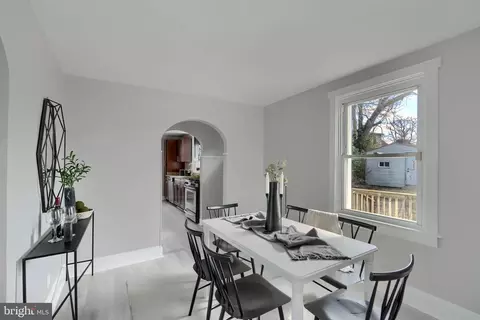 Dining - 518 Fairview Ave, Baltimore, MD 21224 photo 2 of 4