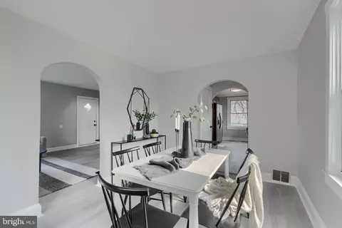 Dining - 518 Fairview Ave, Baltimore, MD 21224 photo 3 of 4