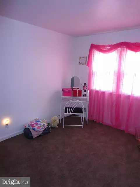 Bedroom - 7128 Bexhill Rd, Windsor Mill, MD 21244 photo 3 of 3