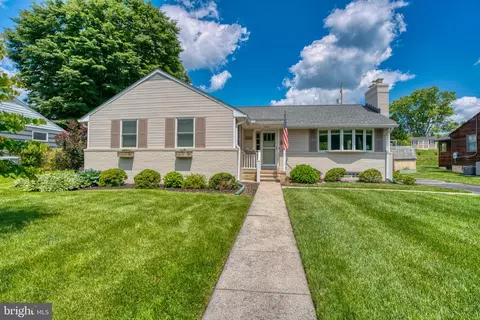 1606 Jeffers Rd, Towson, MD 21204