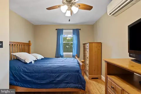 1086 Elm Rd, Halethorpe, MD 21227 photo 18