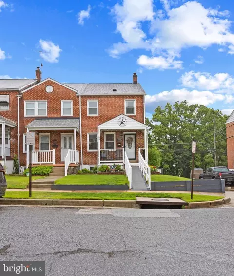 1086 Elm Rd, Halethorpe, MD 21227