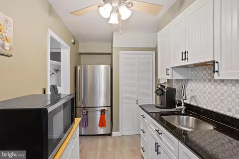 1086 Elm Rd, Halethorpe, MD 21227 photo 12