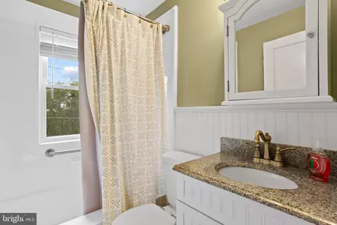 1086 Elm Rd, Halethorpe, MD 21227 photo 21