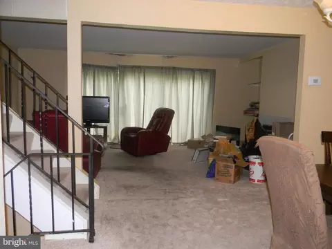 8237 Vosges Rd, Windsor Mill, MD 21244 photo 6