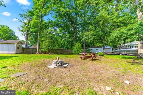 Exterior - 10510 Vincent Rd, White Marsh, MD 21162 photo 5 of 9