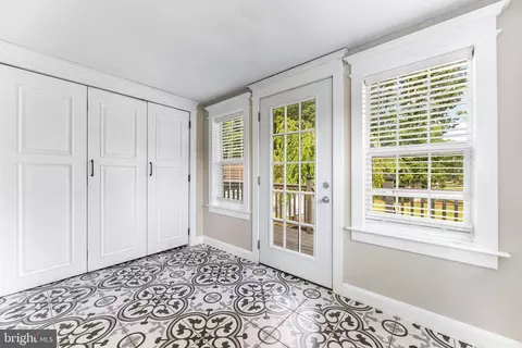 Entry Way - 10510 Vincent Rd, White Marsh, MD 21162 photo 2 of 5