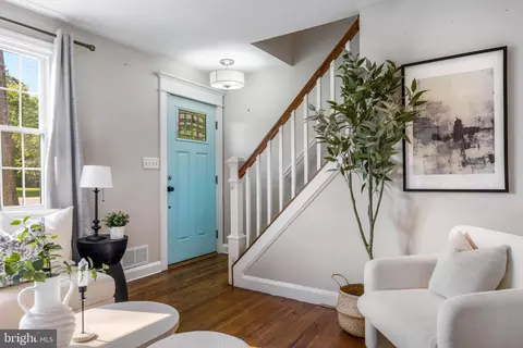 Entry Way - 10510 Vincent Rd, White Marsh, MD 21162 photo 3 of 5