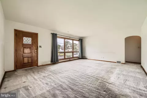 6805 River Drive Rd, Sparrows Point, MD 21219 photo 5
