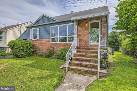 6805 River Drive Rd, Sparrows Point, MD 21219