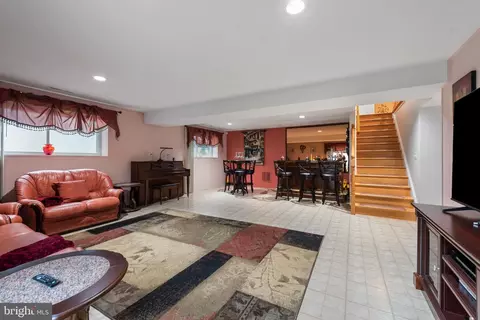 2000 Jolly Rd, Baltimore, MD 21209 photo 27