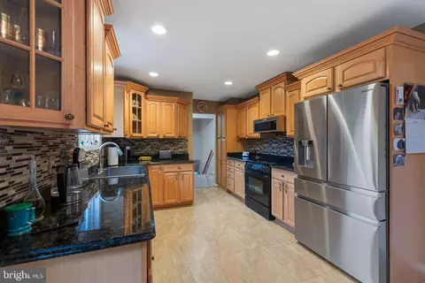 2000 Jolly Rd, Baltimore, MD 21209 photo 11