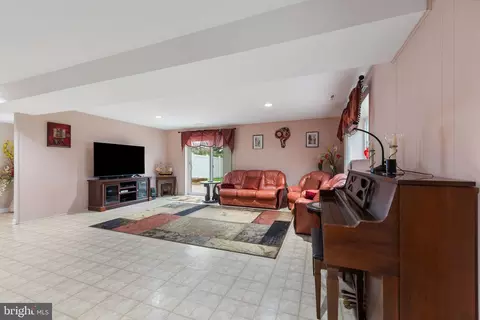 2000 Jolly Rd, Baltimore, MD 21209 photo 26