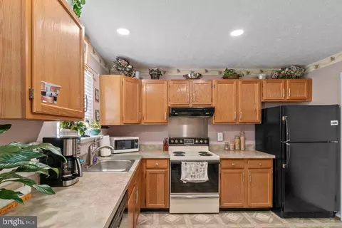 410 Kosoak Rd, Middle River, MD 21220 photo 15