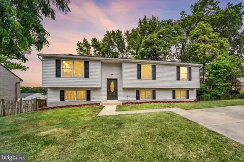 220 Sandhill Rd, Essex, MD 21221