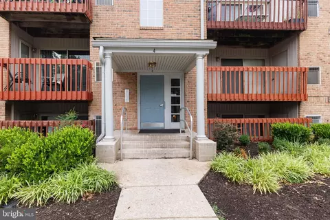 4 Cloverwood Ct #203, Essex, MD 21221
