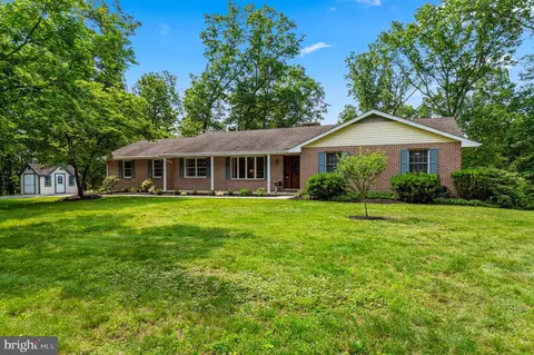 5 Lauriann Ct, Parkton, MD 21120