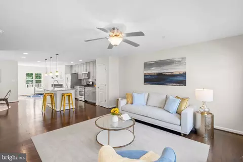 9950 Ravenhurst Rd, Middle River, MD 21220 photo 6