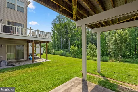 9950 Ravenhurst Rd, Middle River, MD 21220 photo 3